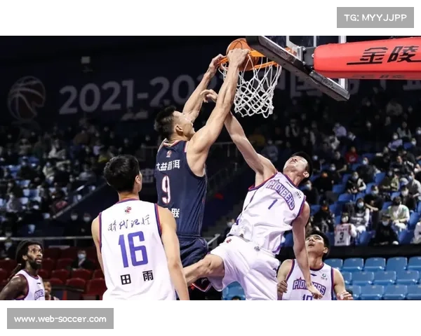 巴格利高效爆发率队核心轰下18分11篮板3助攻展现统治级内线表现 巴格利高效爆发率队核心轰下18分11篮板3助攻展现统治级内线表现